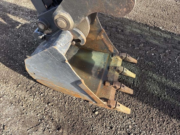 2012-bobcat-e50-image-9