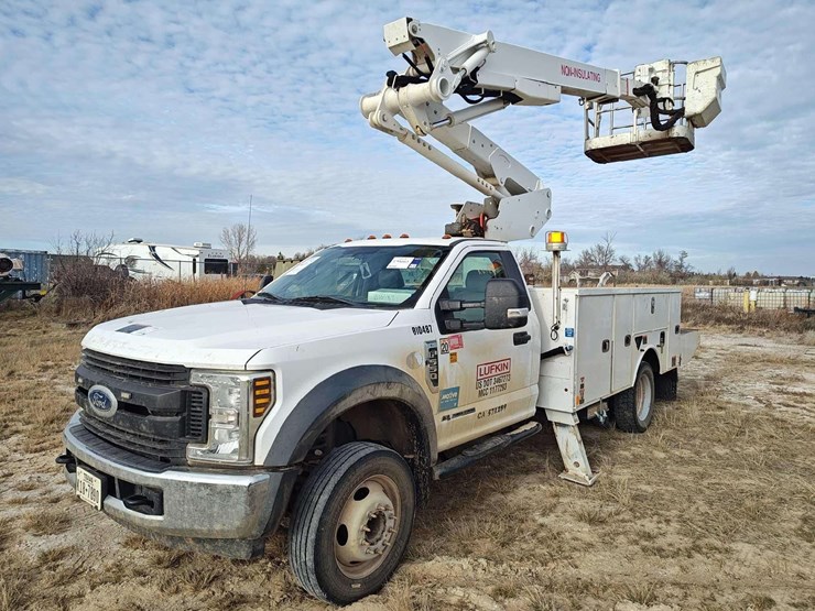 2019-ford-f550-image-1