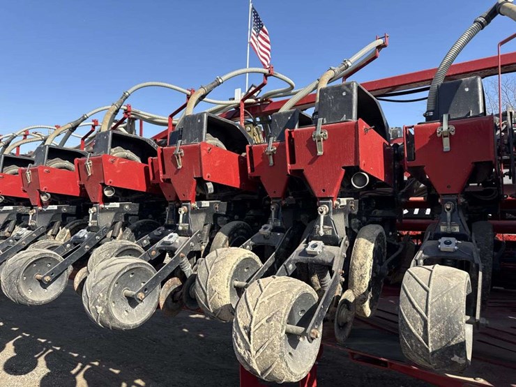 case-ih-1250-image-28