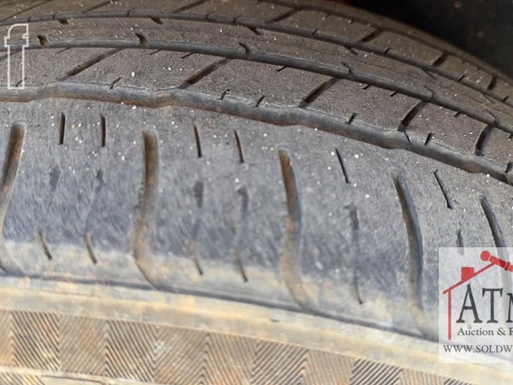 2010-cadillac-srx-image-10