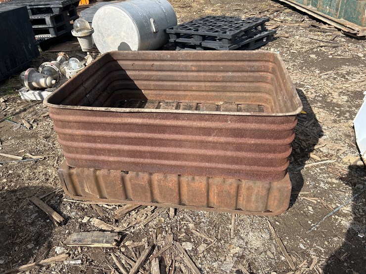 #127-•-36”-x-48”-steel-crate-image-2