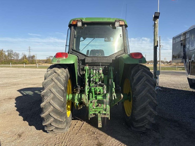 john-deere-6415-image-3
