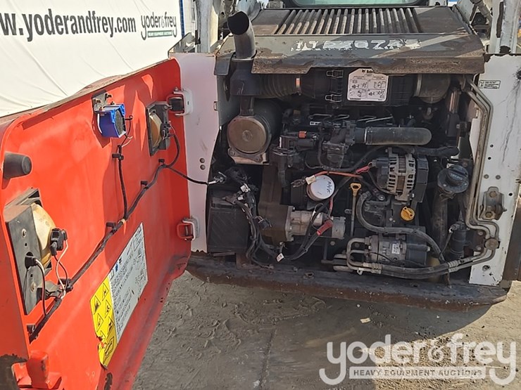 2021-bobcat-t595-image-44