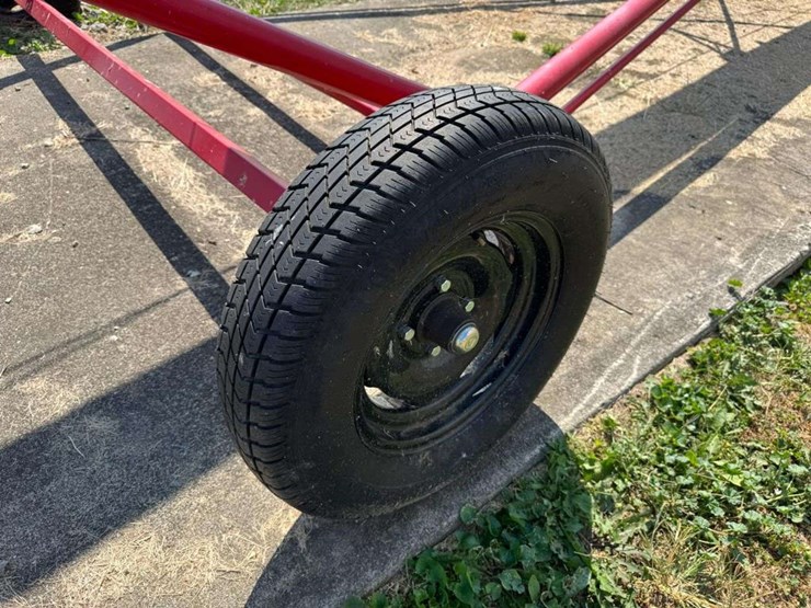 westfield-mkx-100-73-swing-out-auger-image-5