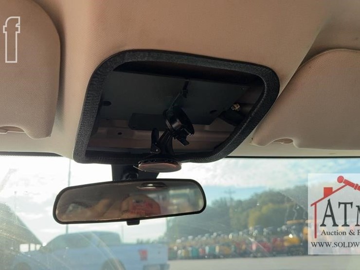 2010-dodge-charger-image-17