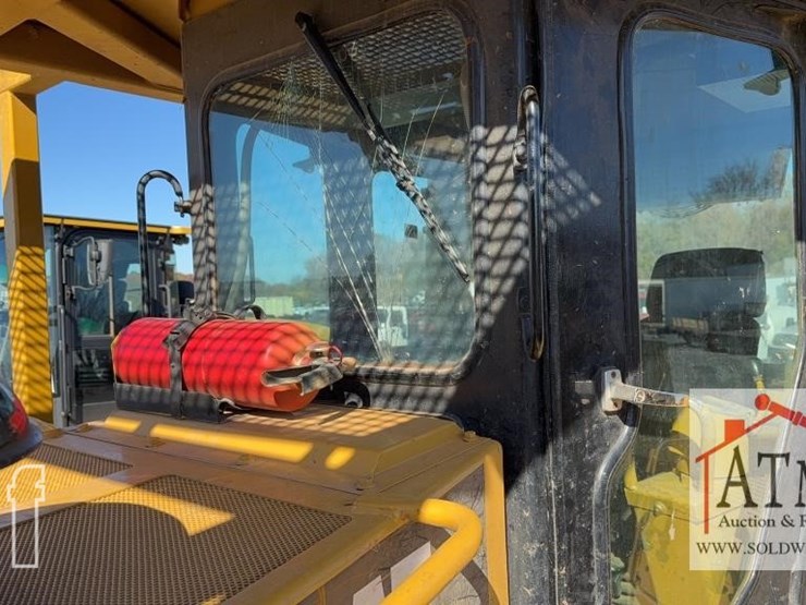 1996-caterpillar-d8r-image-28