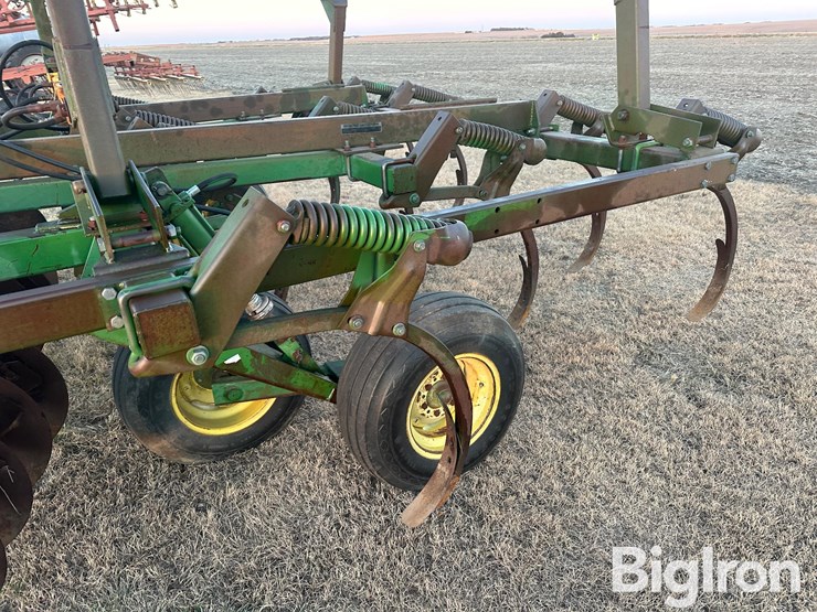 john-deere-712-image-16