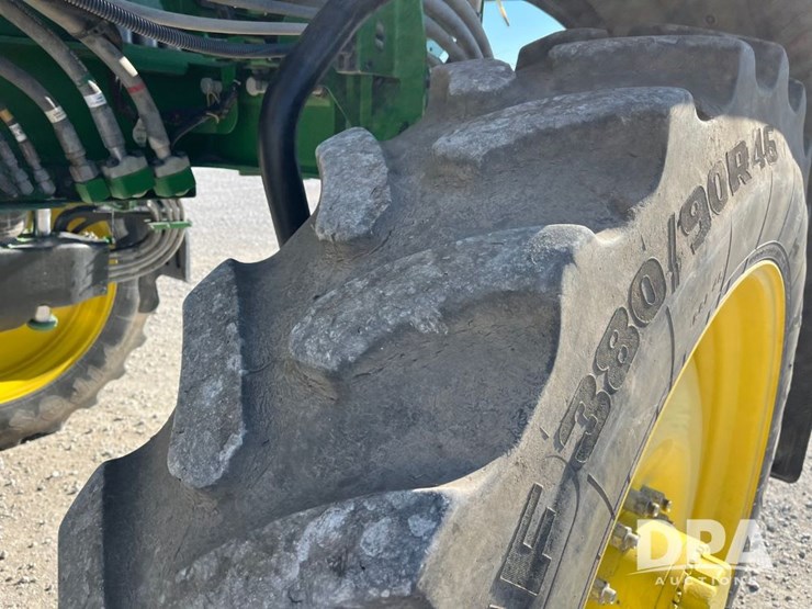 2019-john-deere-r4038-image-46