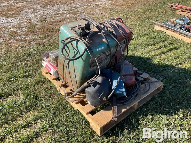 lincoln-/20thcentury-ac/dc-stick-welders-image-3