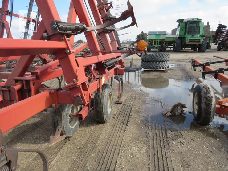 case-ih-4300-image-6