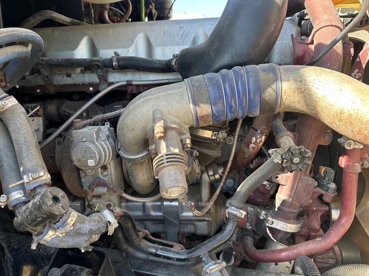 #33701-•-2011-mack-cxu-sleeper-truck-tractor-1m1aw09y4bm013132-image-59