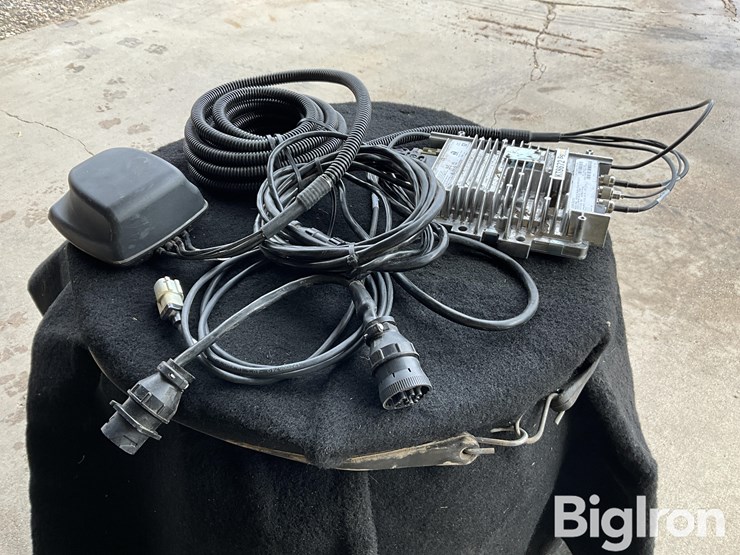 john-deere-jd-link-modular-telematics-gateway-4g-lte-image-3