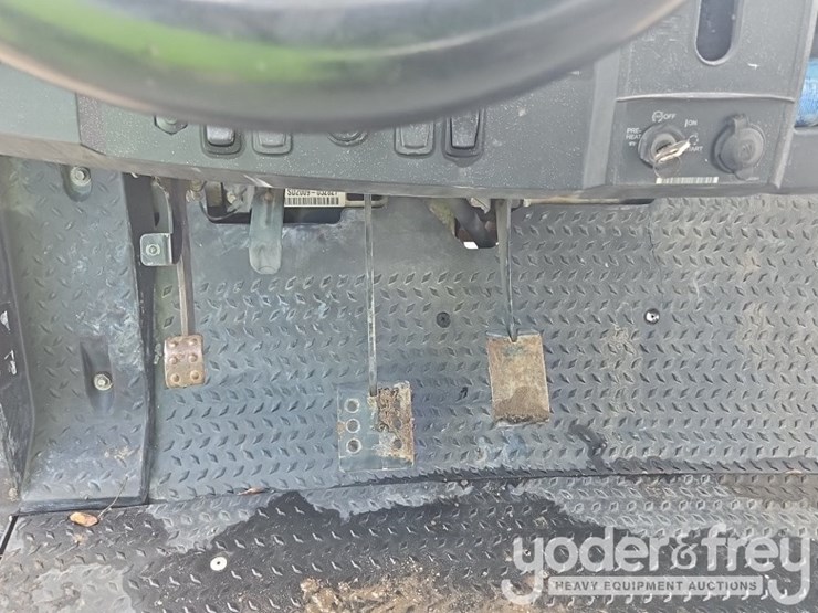 2020-club-car-carryall-1700-image-1665