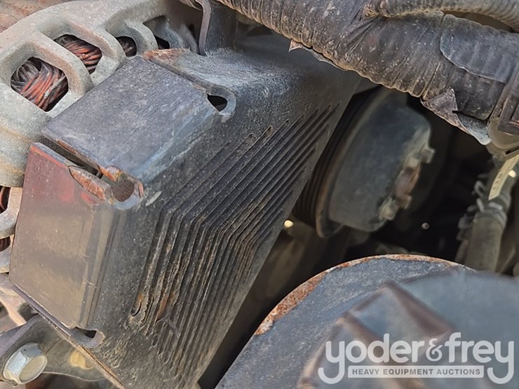 2021-bobcat-t595-image-58