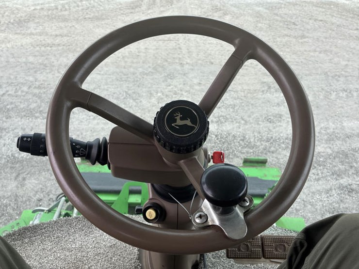 2013-john-deere-s670-image-99