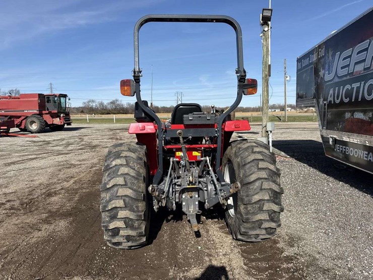 massey-ferguson-2705e-image-4