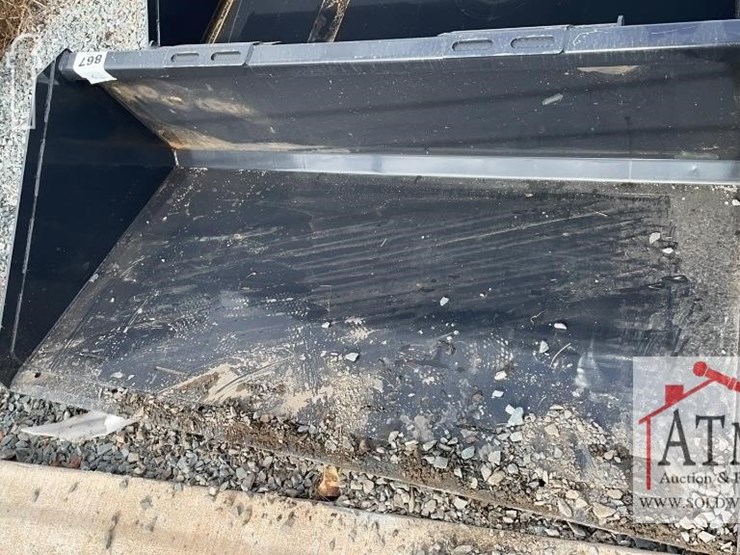 new-wolverine-66"-track-duty-bucket-image-1