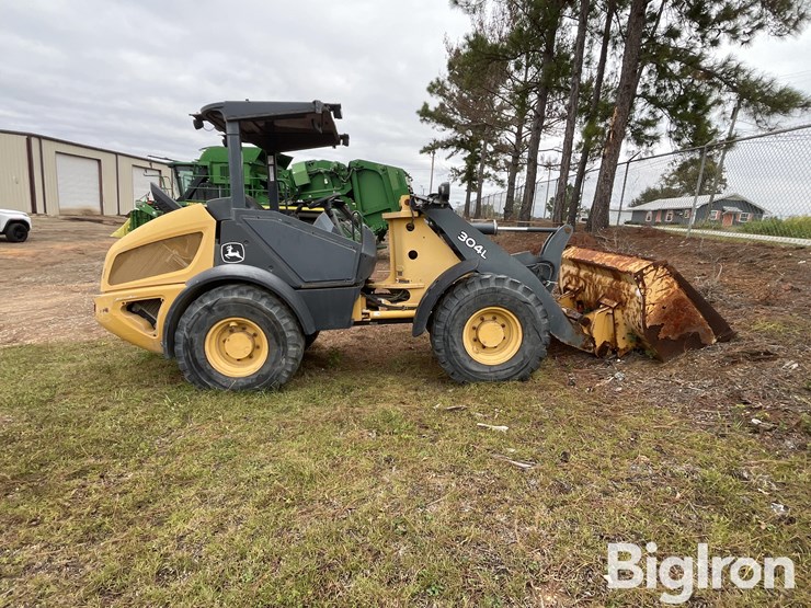 2018-deere-304l-image-4