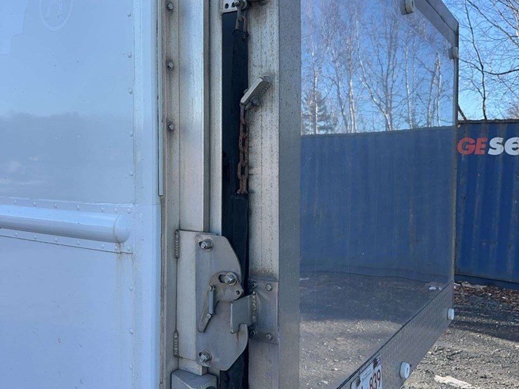 2008-freightliner-mt45-image-16