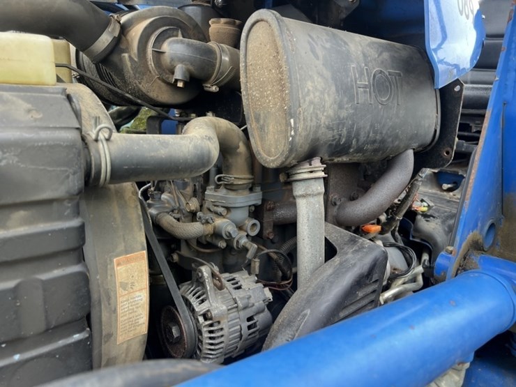 2001-new-holland-tc40d-image-25