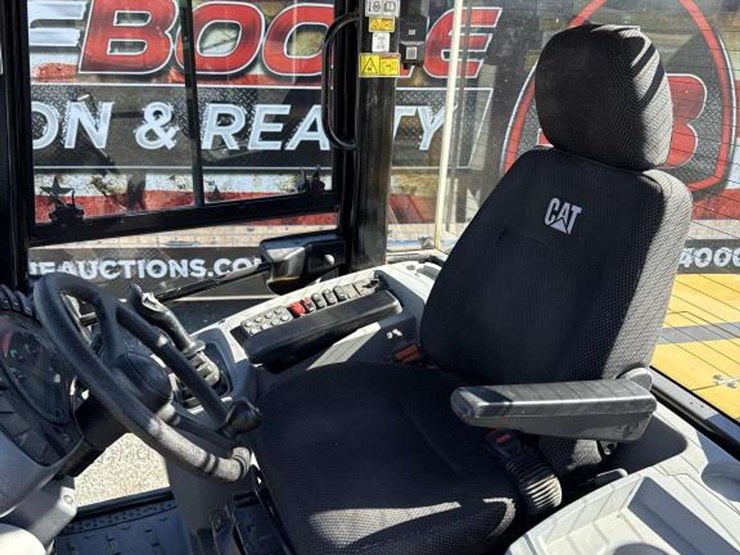 caterpillar-910m-image-26