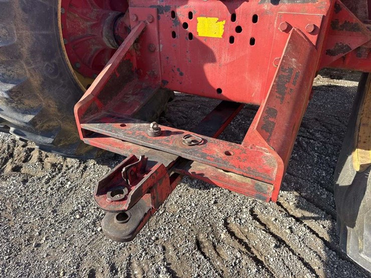 1983-versatile-835-image-22