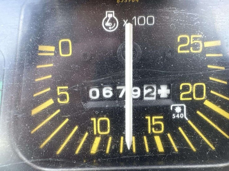 new-holland-3430-image-21