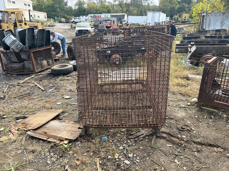 #115-•-46”-x-78”’-collapsable-crate-image-2