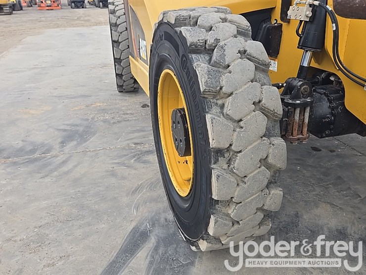 2019-caterpillar-tl1255d-image-41