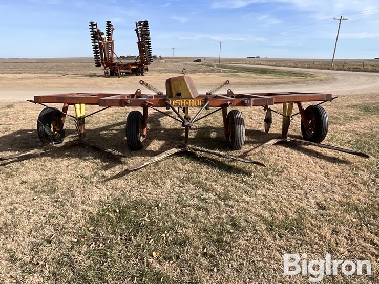 bush-hog-bh-18-plow-sweep-image-6