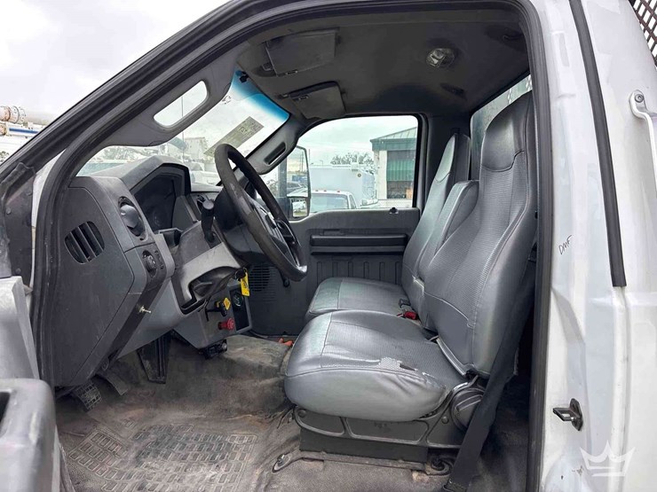 2019-ford-f750-image-28