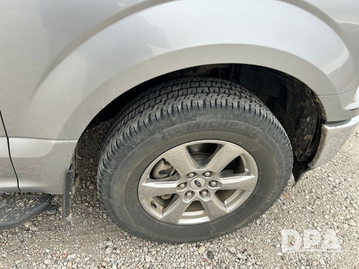 2020-ford-f150-xlt-image-18