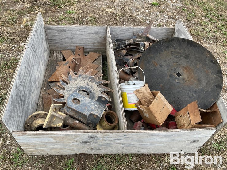 pallet-of-disk-parts-image-4