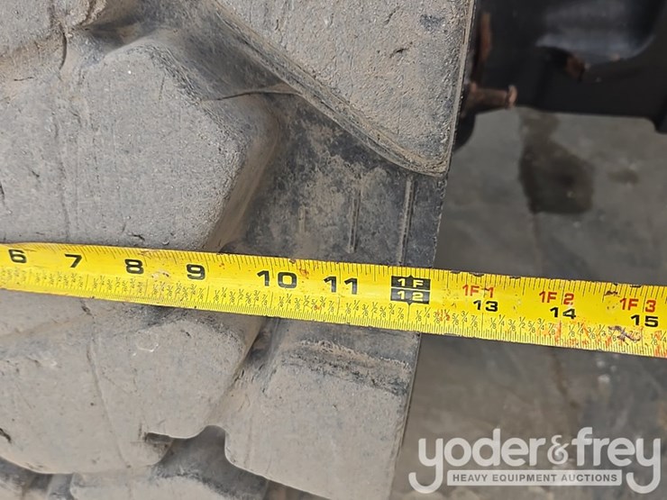 2019-caterpillar-tl1255d-image-38