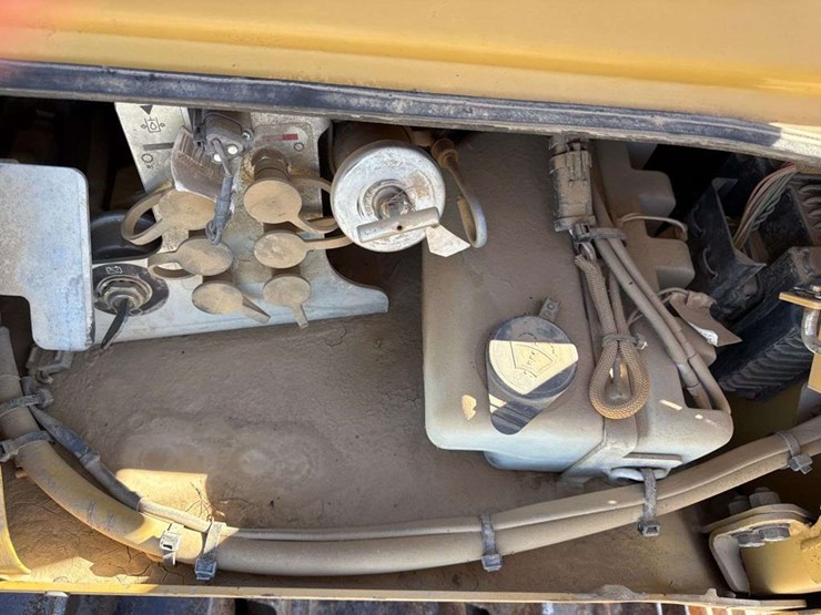 caterpillar-d6n-lgp-image-34