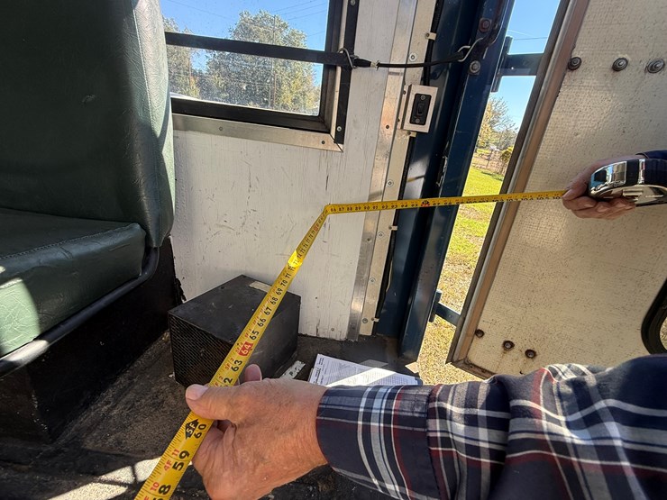 1991-chevrolet-c30-image-25