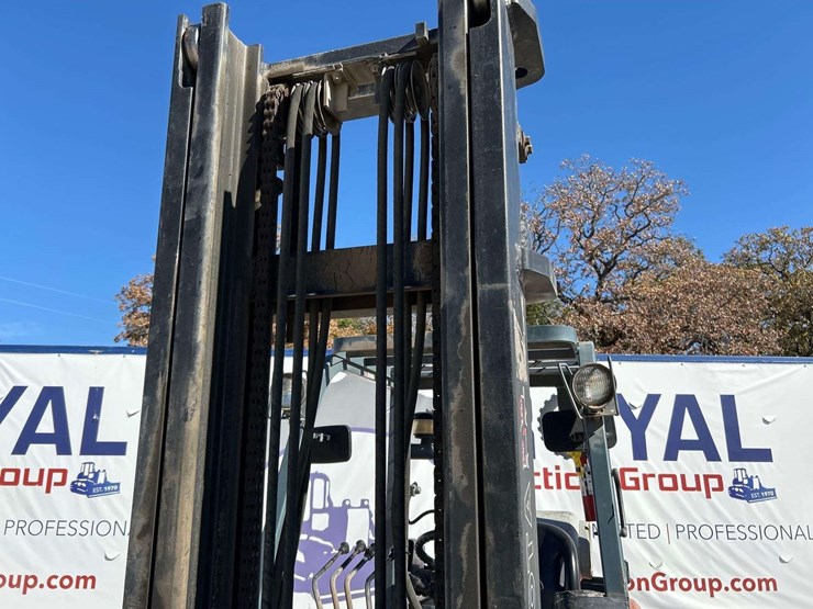 toyota-7fgu35-8,000lbs-forklift-image-14