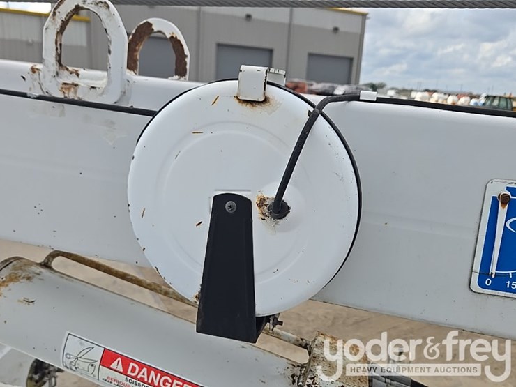 2014-dodge-service-truck-image-14