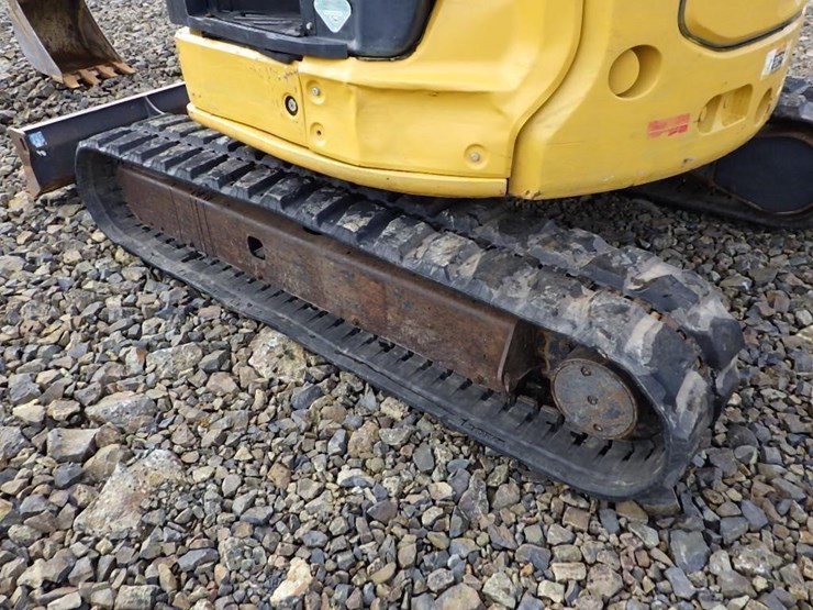 2019-deere-50g-image-30