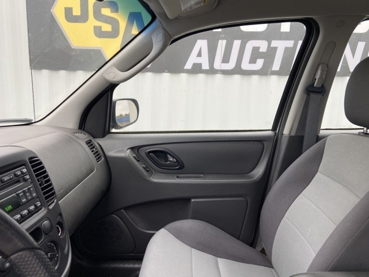 2007-ford-escape-image-11