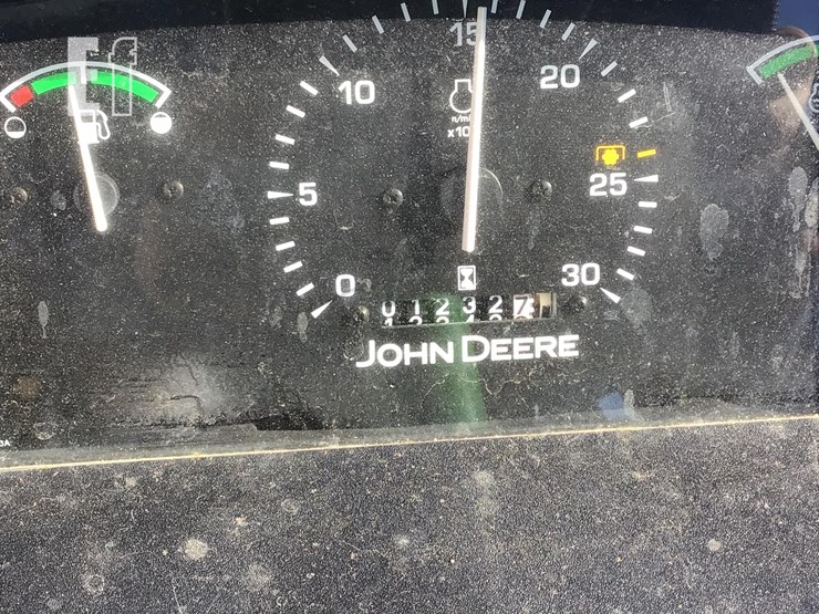 2014-john-deere-5045e-image-18