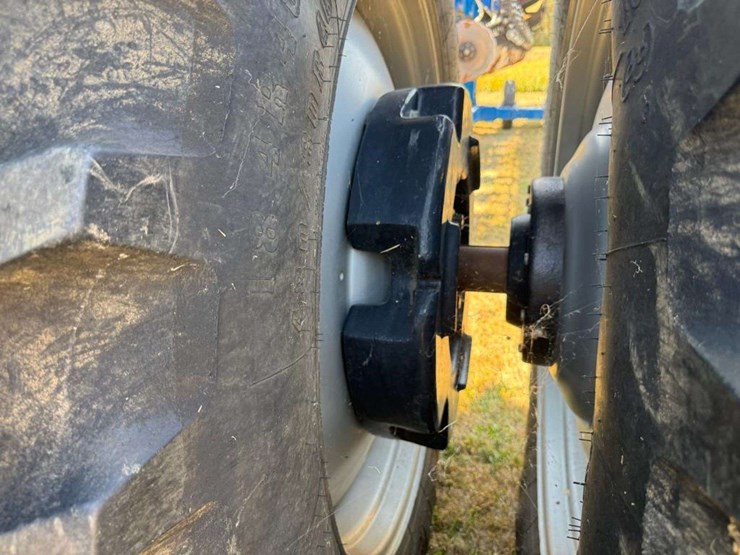 2010-case-ih-245-image-17