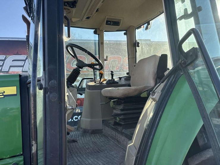 john-deere-6415-image-15