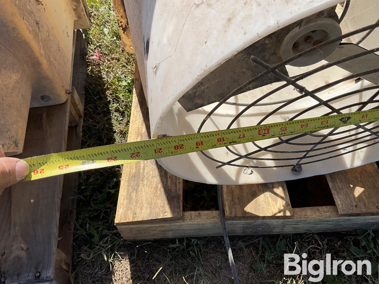 pallet-of-exhaust-fans-image-10