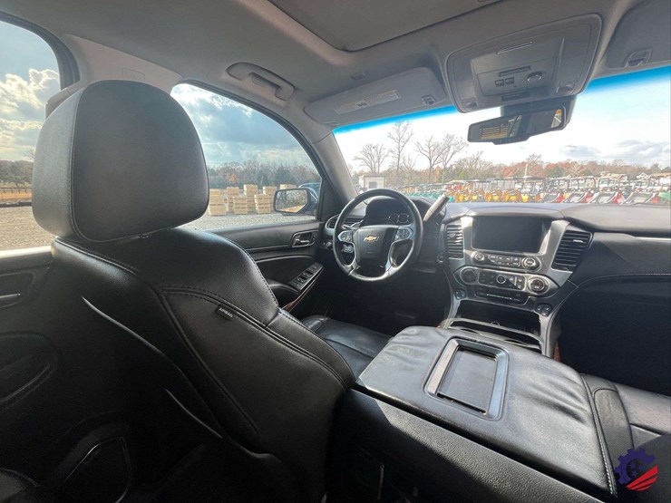 2015-chevrolet-tahoe-ltz-image-45
