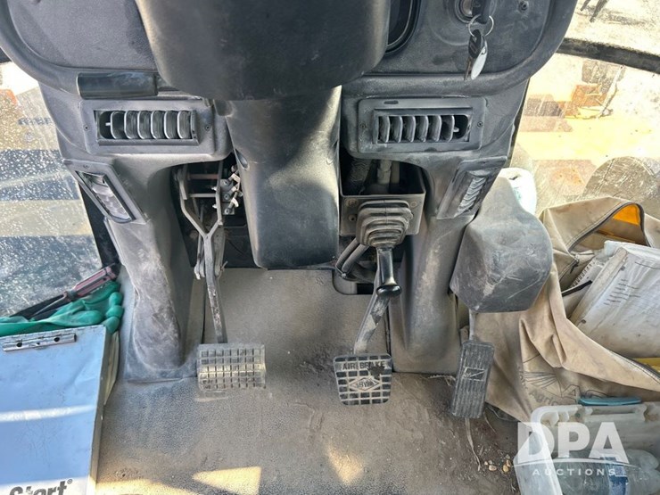 2012-terra-gator-8400b-dry-floater-(ls0482)-image-63