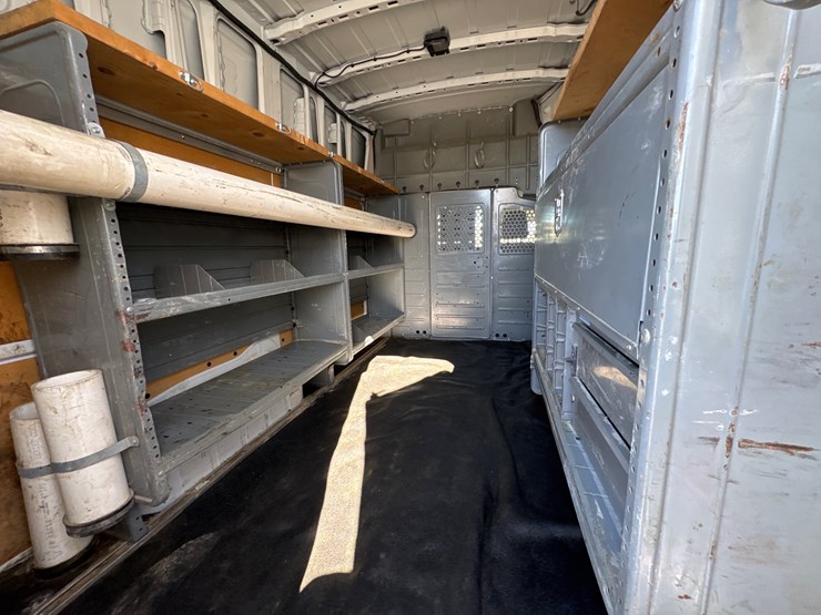 2018-nissan-nv2500-image-5