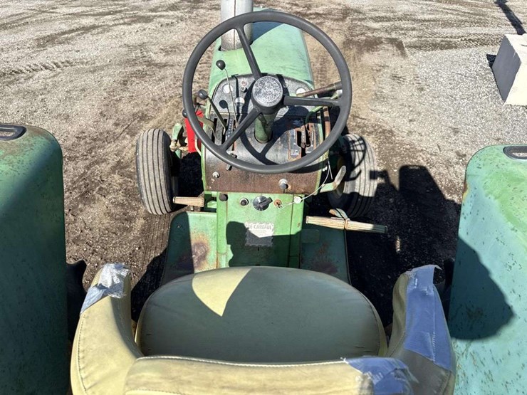 john-deere-3020-image-17