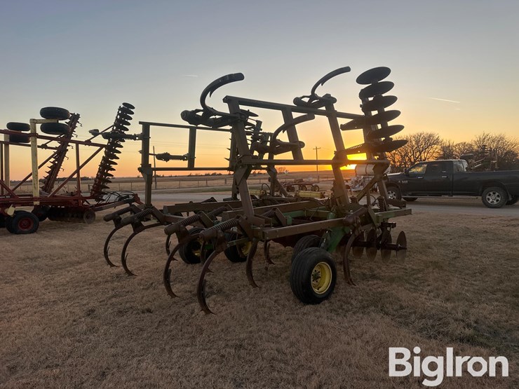 john-deere-712-image-5