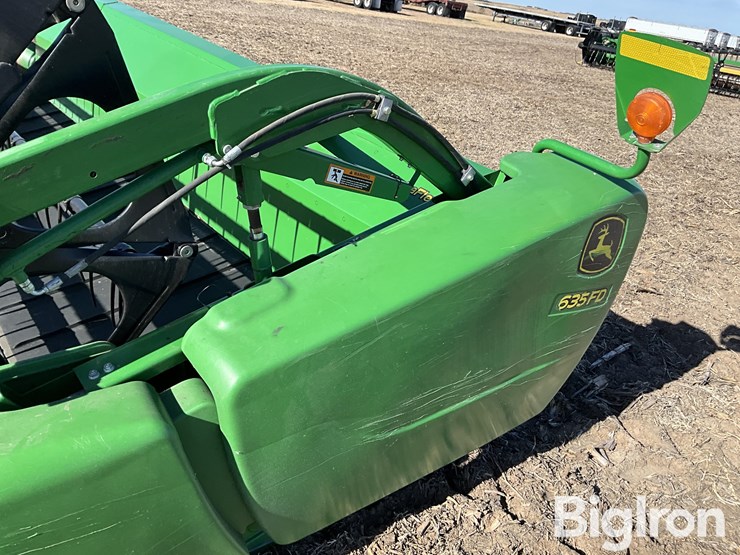2012-john-deere-635fd-image-13